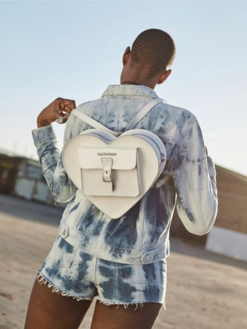 NWT Dr. Martens Heart Shaped WHITE LEATHER Backpack CONVERTIBLE GIFT LOVE
